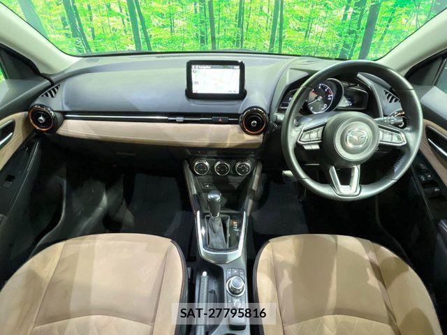 Mazda DEMIO 2018-01 8336669-1