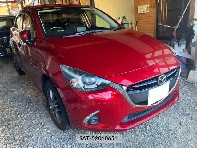 Mazda DEMIO 2017-10 8336672-0