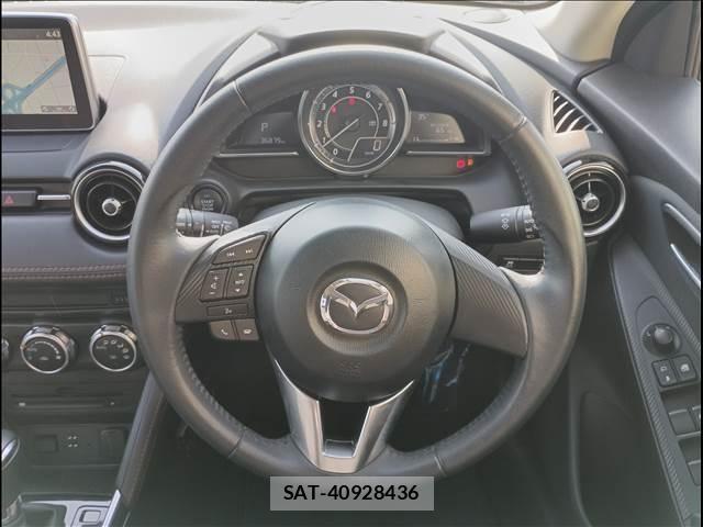 Mazda DEMIO 2016-09 8366851-17