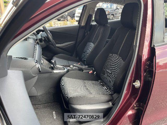 Mazda DEMIO 2017-06 8366852-18