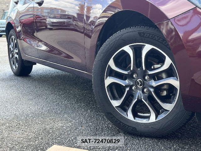 Mazda DEMIO 2017-06 8366852-26