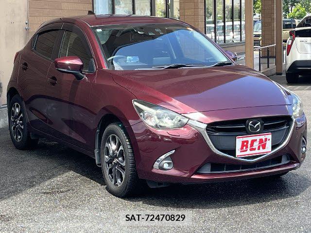 Mazda DEMIO 2017-06 8366852-6