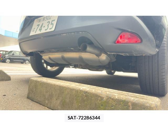 Mazda DEMIO 2018-08 8371831-8