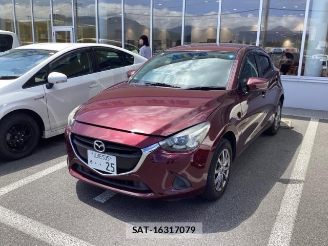 Mazda DEMIO 2017-06 8413440-0
