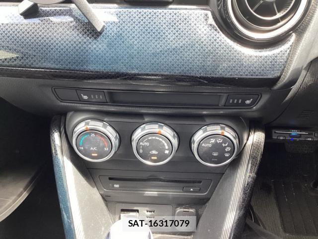 Mazda DEMIO 2017-06 8413440-11