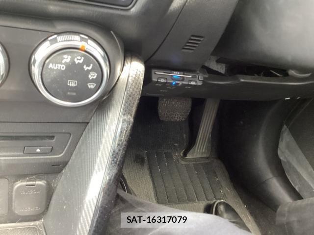 Mazda DEMIO 2017-06 8413440-14