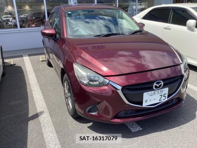 Mazda DEMIO 2017-06 8413440-1