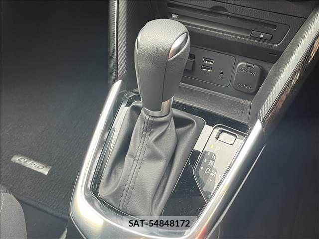 Mazda DEMIO 2015-07 8413441-18