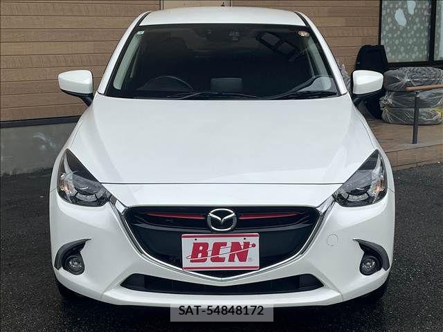 Mazda DEMIO 2015-07 8413441-1