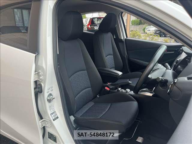 Mazda DEMIO 2015-07 8413441-25