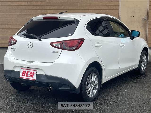 Mazda DEMIO 2015-07 8413441-3