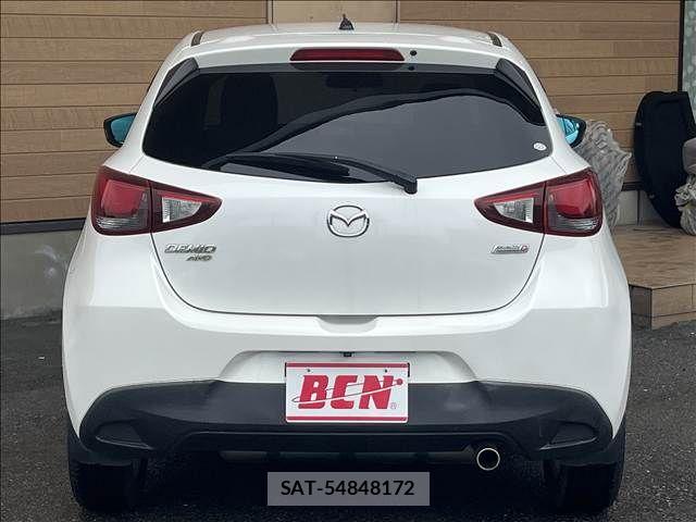 Mazda DEMIO 2015-07 8413441-4