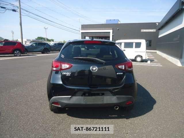 Mazda DEMIO 2018-03 8413442-9