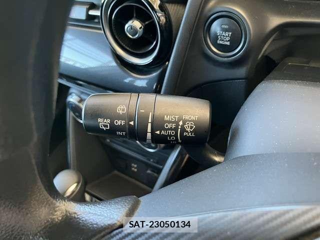 Mazda DEMIO 2016-05 8457863-17