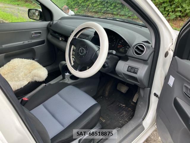 Mazda DEMIO 2007-03 8525649-12