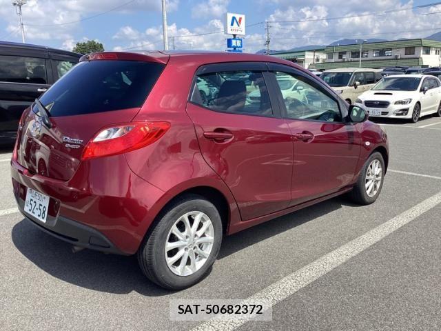 Mazda DEMIO 2013-10 8562553-3