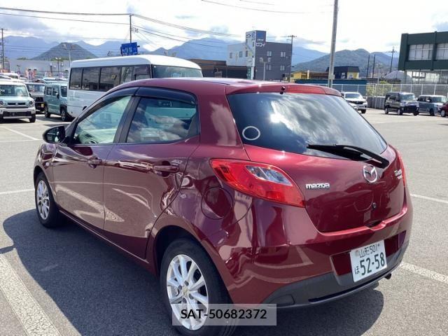 Mazda DEMIO 2013-10 8562553-4