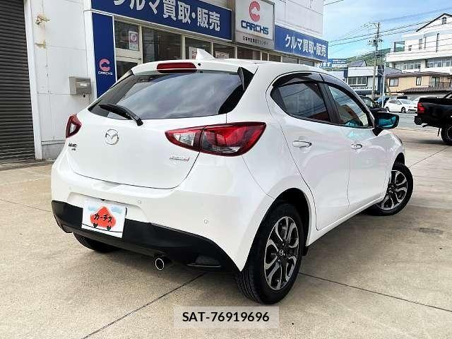 Mazda DEMIO 2016-05 8562552-2