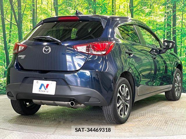 Mazda DEMIO 2015-12 8685899-17