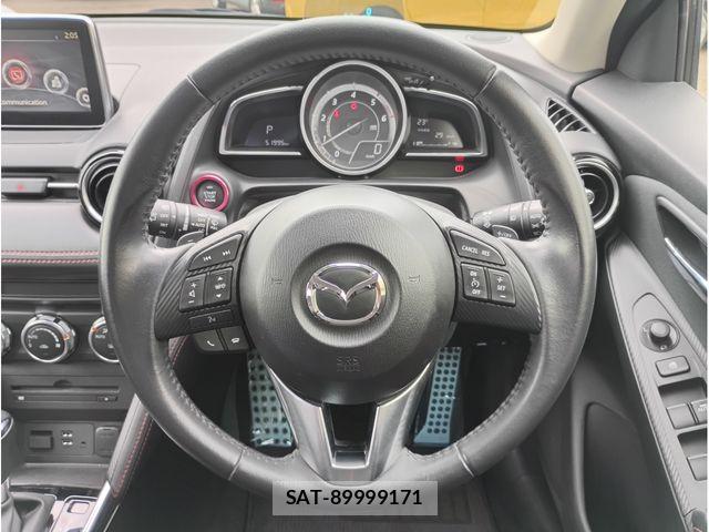 Mazda DEMIO 2015-02 8830128-17