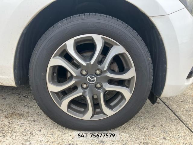 Mazda DEMIO 2016-03 8830130-27
