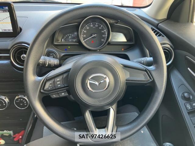 Mazda DEMIO 2019-06 8849700-17