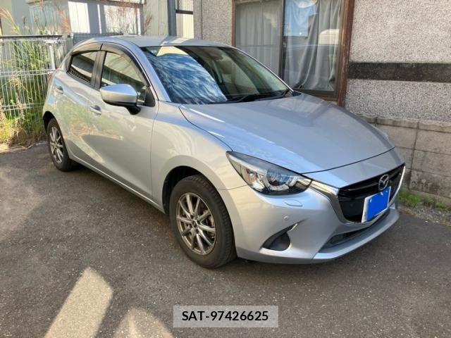 Mazda DEMIO 2019-06 8849700-2