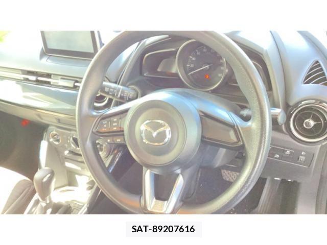 Mazda DEMIO 2017-06 8880638-11