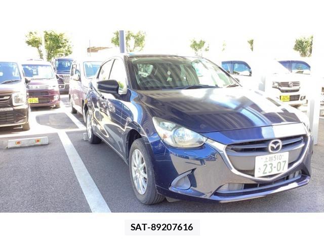 Mazda DEMIO 2017-06 8880638-2