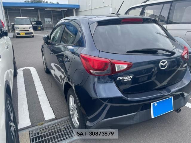 Mazda DEMIO 2015-10 8880639-3