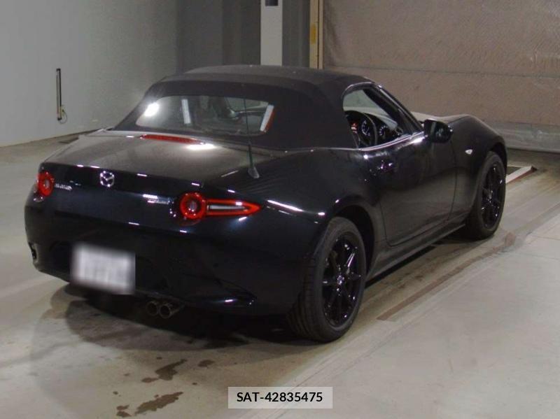 Mazda ROADSTER 2024-10 857201-1