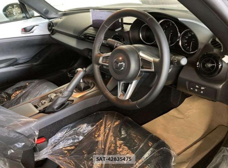 Mazda ROADSTER 2024-10 857201-4