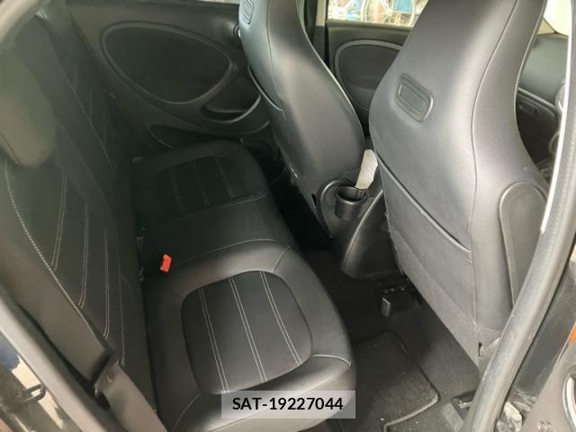 Mcc SMART 2018-05 7617897-9