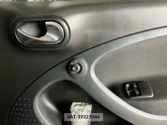Mcc SMART 2018-05 7617897-18