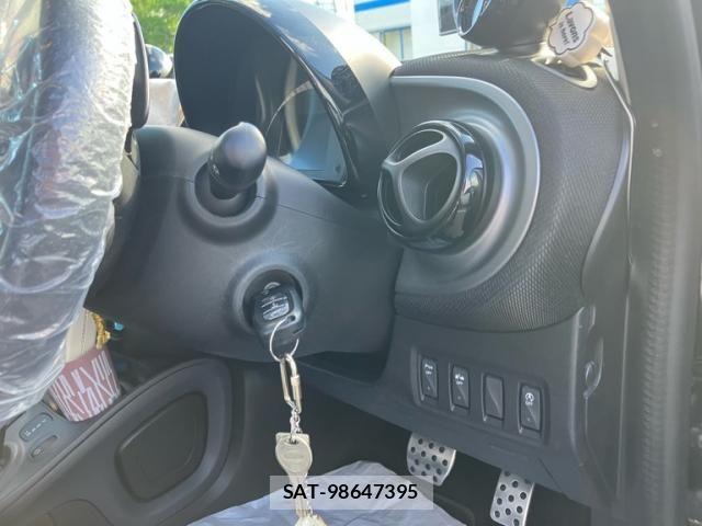 Mcc SMART 2018-04 7979857-7