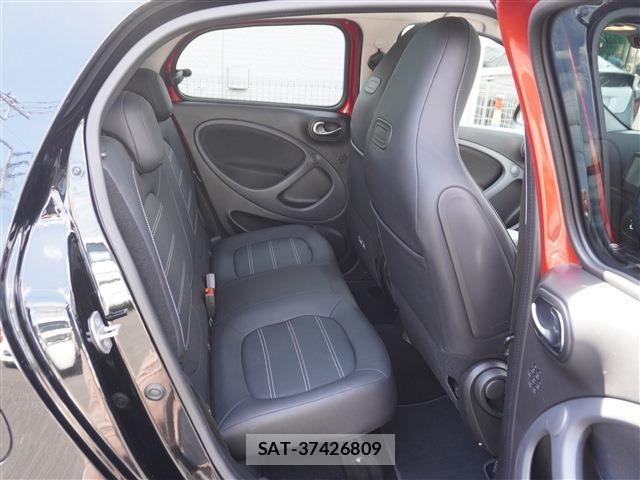 Mcc SMART 2019-11 8366880-12