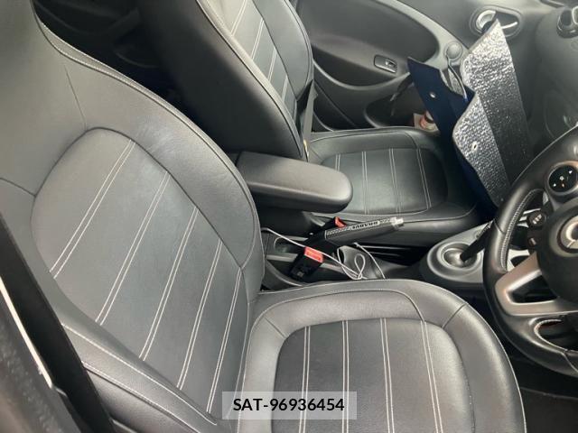 Mcc SMART 2018-05 8796577-9