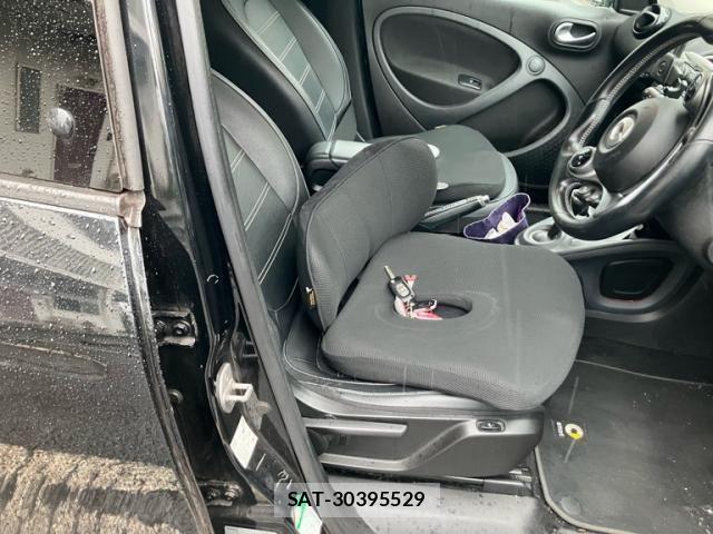 Mcc SMART 2019-04 8871403-10