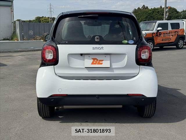 Mcc SMART 2017-02 6641925-13