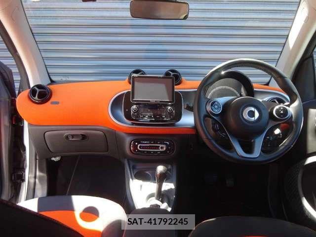 Mcc SMART 2015-11 7786810-9
