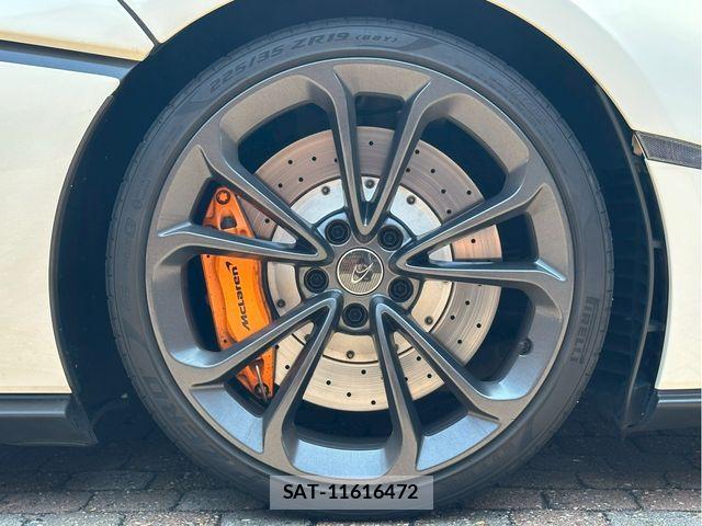McLaren MCLAREN 2017-01 8208574-21
