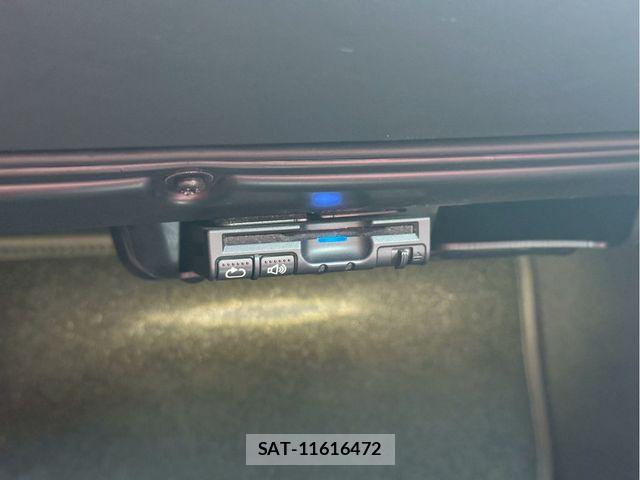 McLaren MCLAREN 2017-01 8208574-8