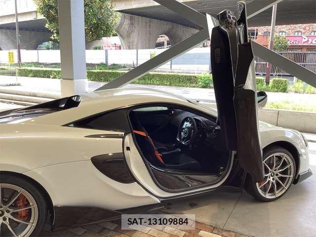 McLaren MCLAREN 2019-08 8366882-1