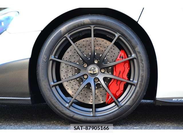 McLaren MCLAREN 2016-06 4045001-13