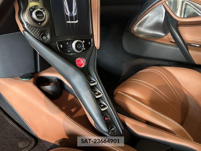 McLaren MCLAREN 2017-06 3907408-6