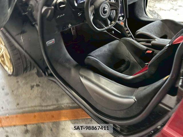 McLaren MCLAREN 2025-01 8131122-15