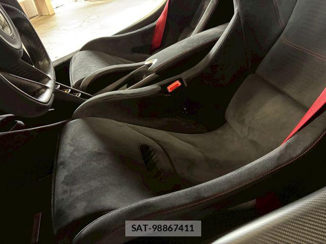 McLaren MCLAREN 2025-01 8131122-17
