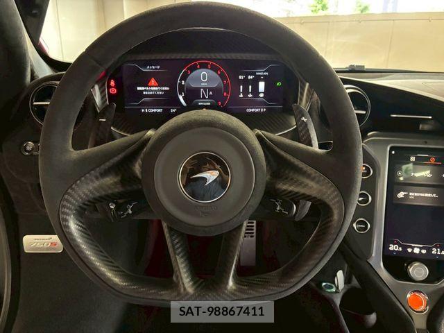 McLaren MCLAREN 2025-01 8131122-20
