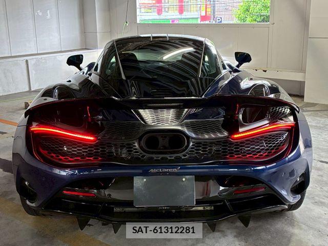 McLaren MCLAREN 2025-03 8230736-10