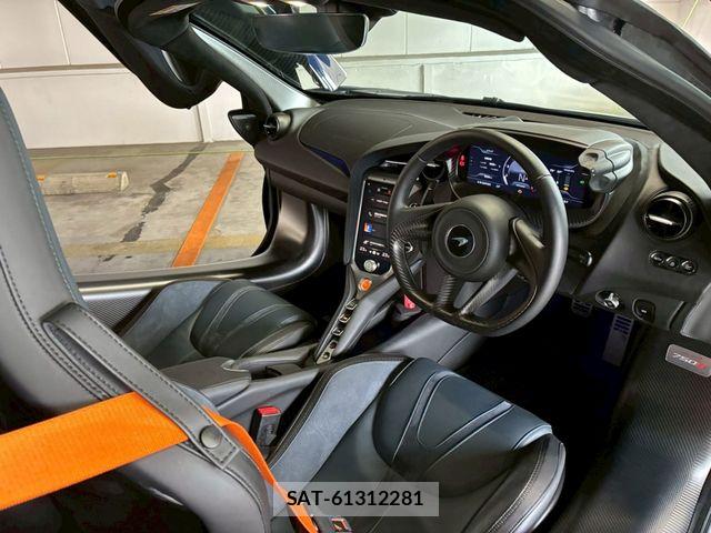 McLaren MCLAREN 2025-03 8230736-1